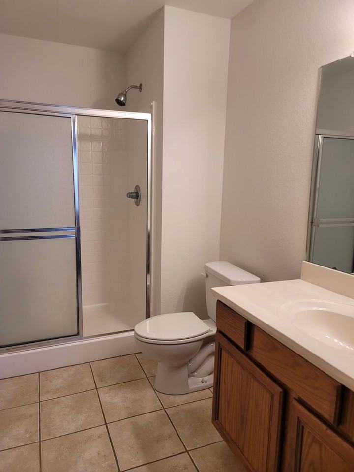 2500 Dora Rd - Photo 3 of 10