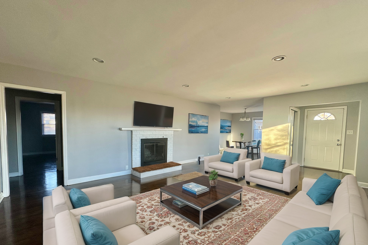 704 East Freistadt Road - Photo 2 of 21