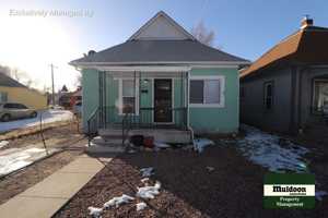 featured image of 1037 Pine St