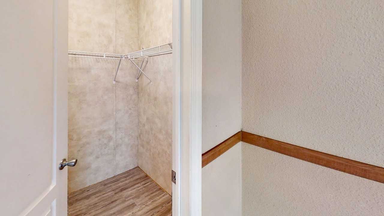 3721 Cesar Chavez Dr - Photo 4 of 12