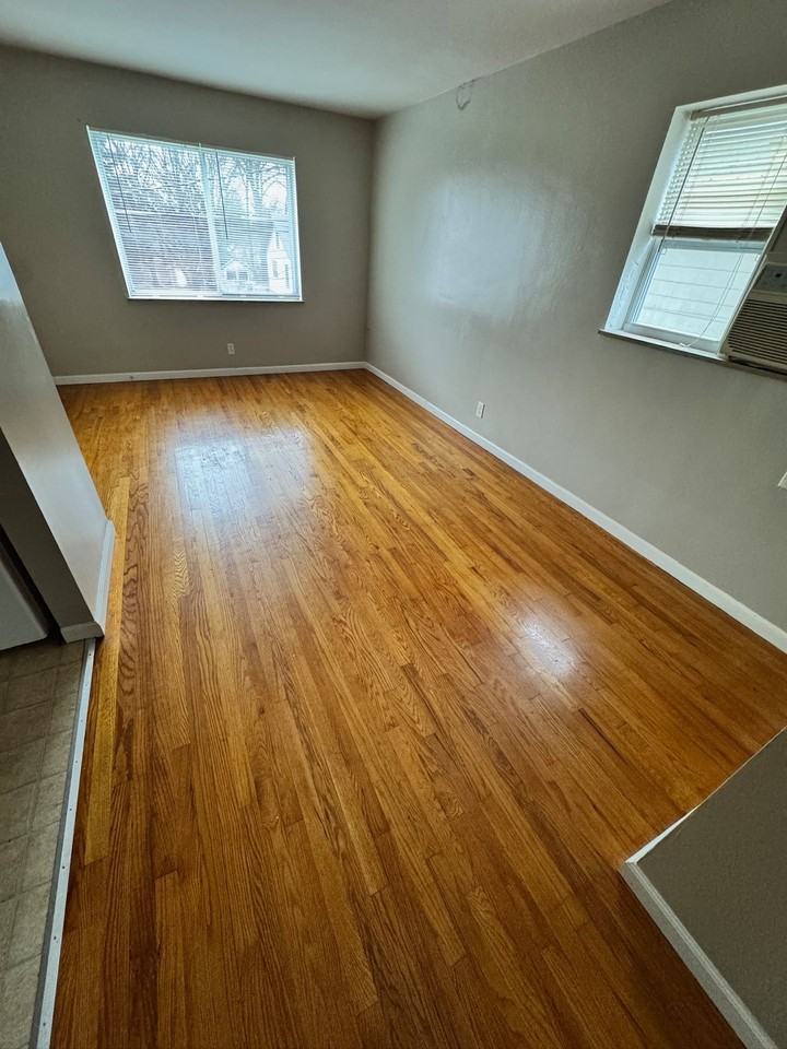 Cozy Apartment Building in Mt. Healthy - Photo 6 of 19