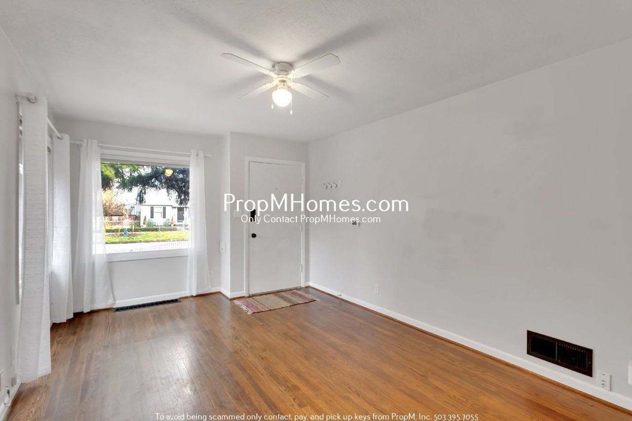 4130 N Willis Blvd - Photo 3 of 21