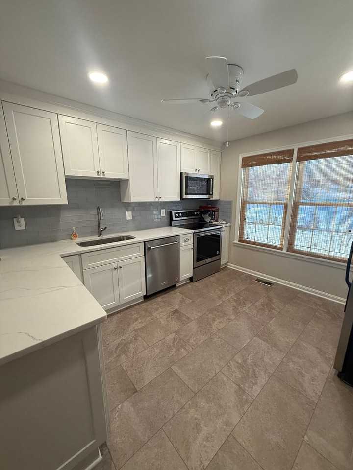 18 Salthill Ct - Photo 2 of 29