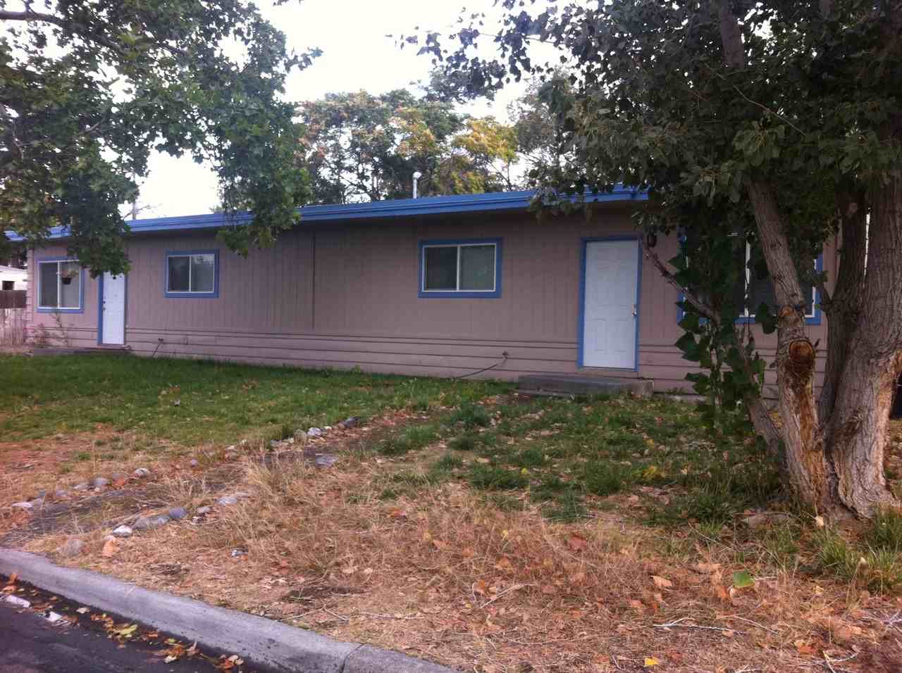 715 S Woodberry St - Photo 2 of 11