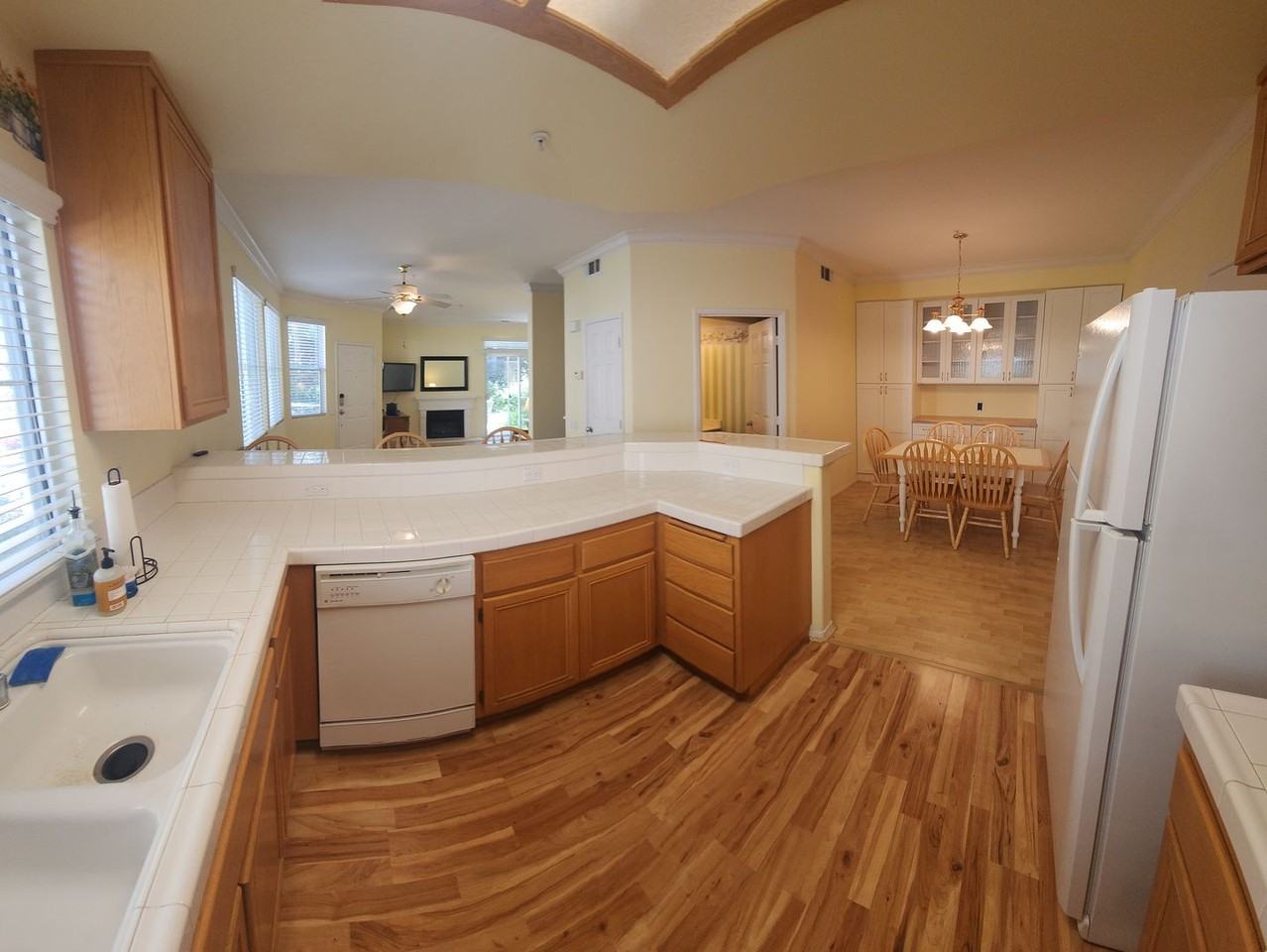 1205 Manzanita Way - Photo 7 of 27