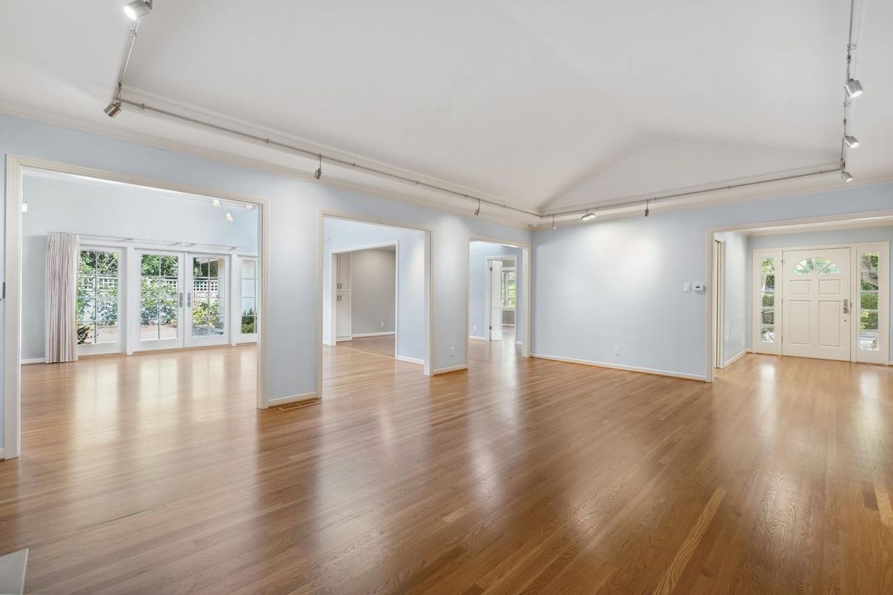 1664 Waverley St - Photo 7 of 50