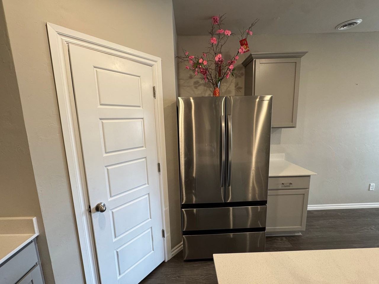 2748 Alice Way - Photo 5 of 28