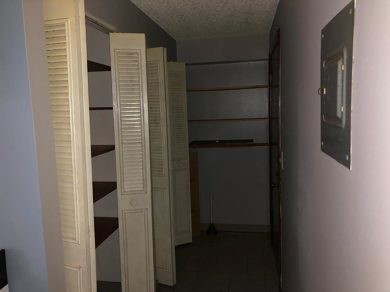 1596 Mark Avenue - Photo 7 of 10