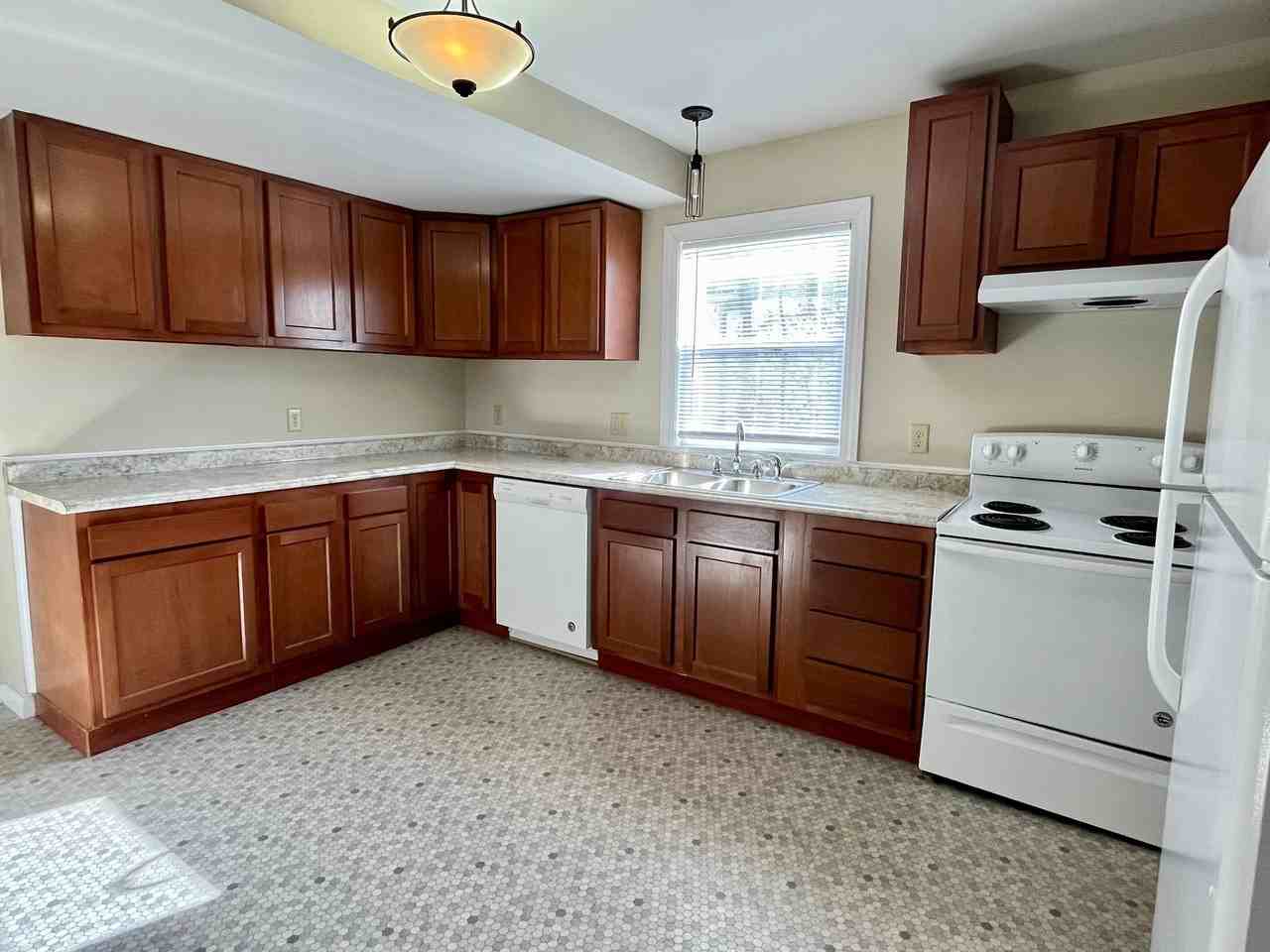 1001 S 4th Street - Photo 3 of 10