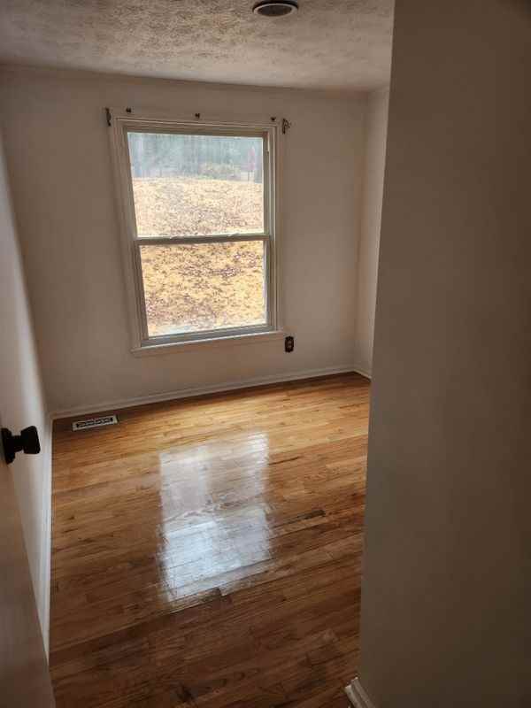 3296 Sunderland Dr - Photo 3 of 21