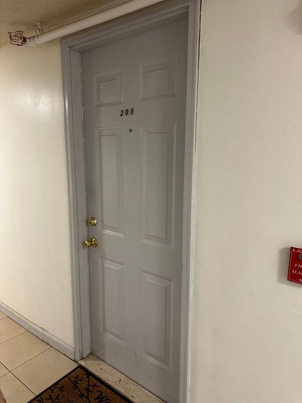 7 Goshen Ave - Photo 2 of 6