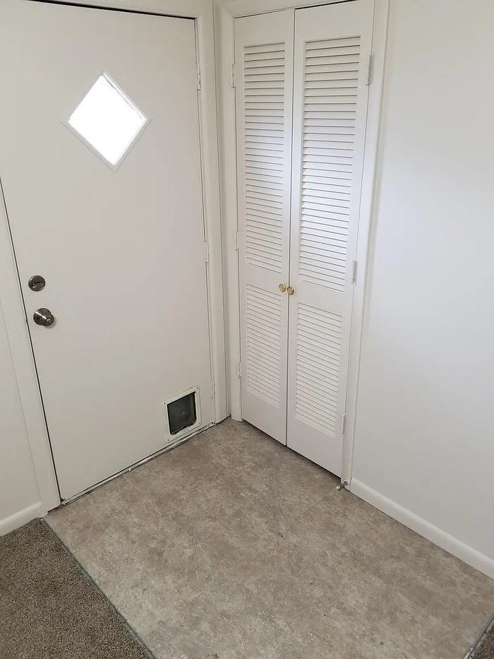 59 N Otterbein Ave #B - Photo 3 of 14
