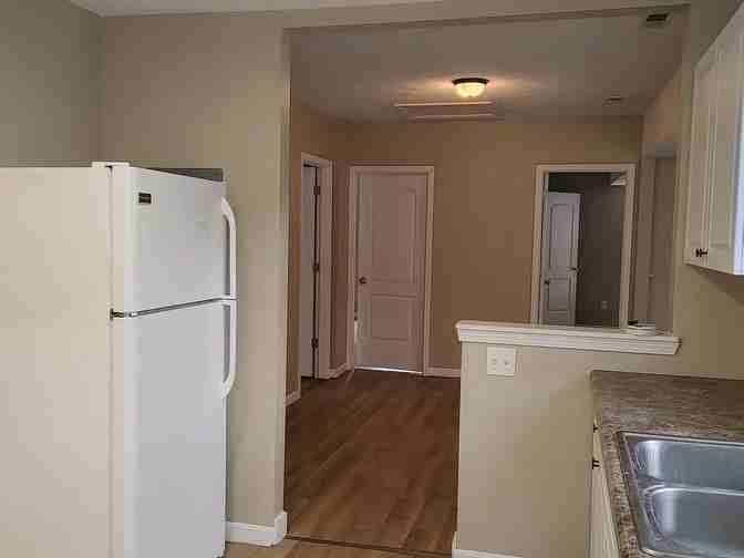 634 Sumner St #2 - Photo 3 of 8