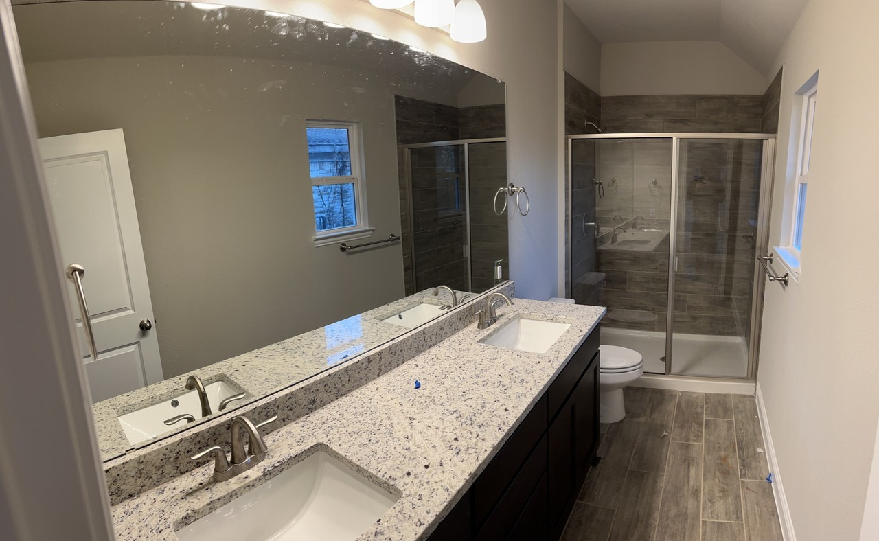 305 W Houston St #NA - Photo 2 of 17