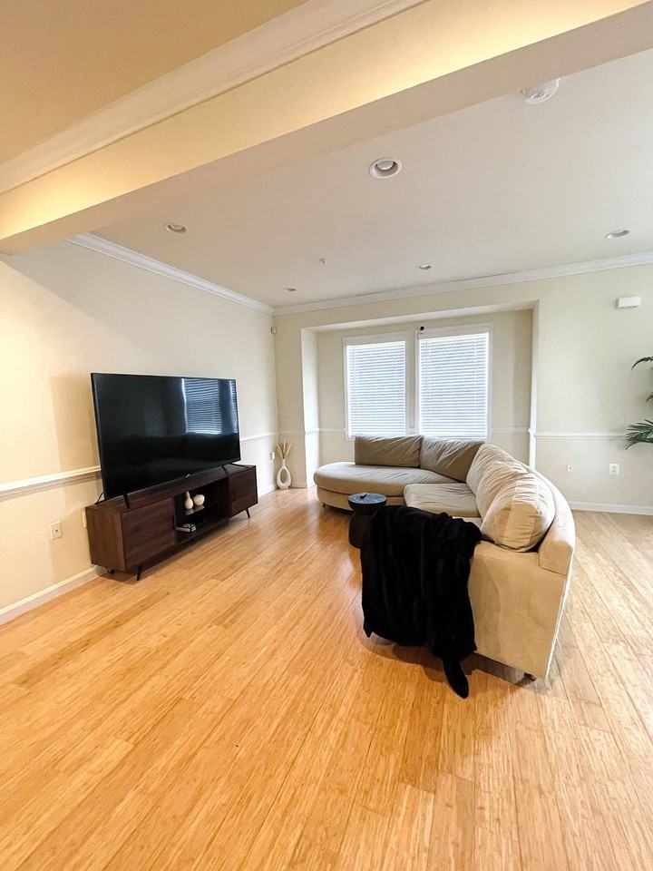 5117 F St Se #NA - Photo 2 of 15