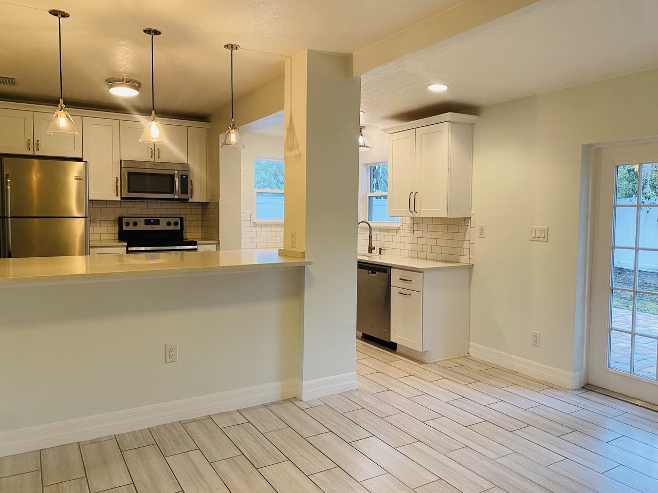 939 Mead Ave #NA - Photo 3 of 30