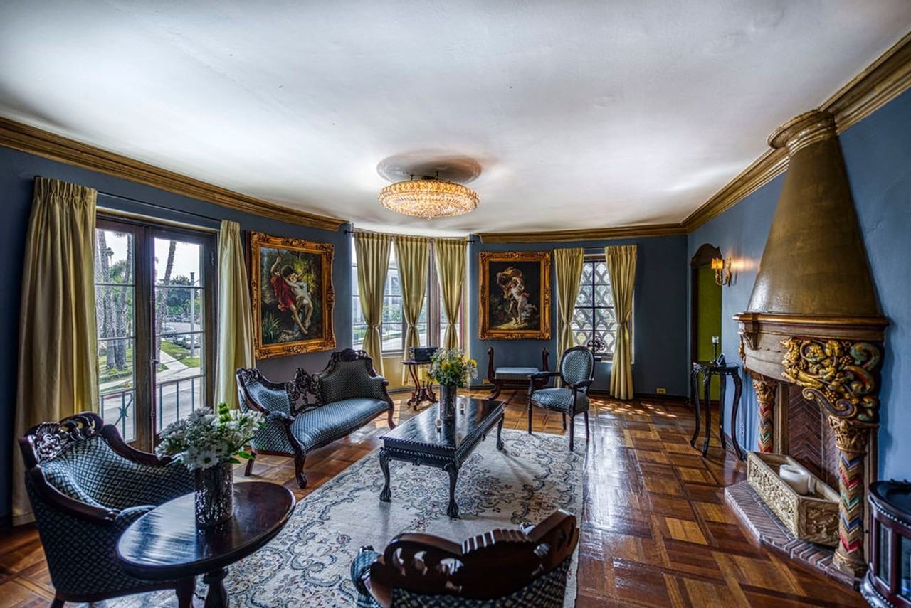 Los Altos – A Legendary Residence at 4121 Wilshire Blvd - Photo 2 of 50