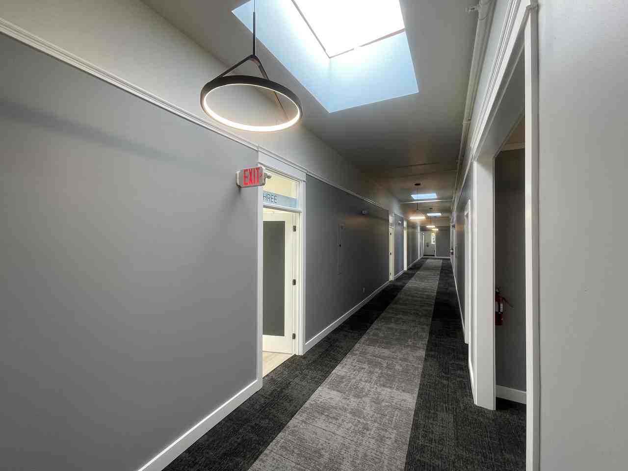 8928 N LOMBARD - Photo 5 of 5