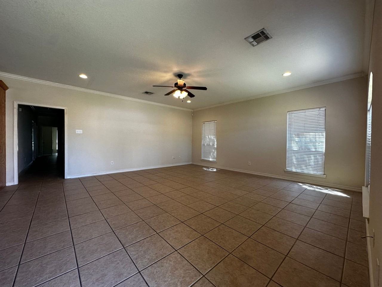 2526 S 3rd St - Photo 5 of 18