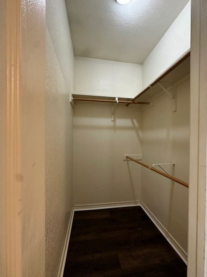 2526 S 3rd St - Photo 7 of 18