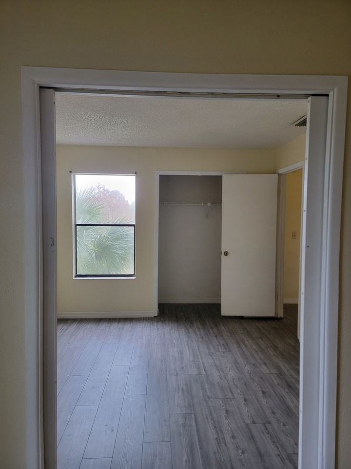 2031 Cascades Blvd - Photo 5 of 15