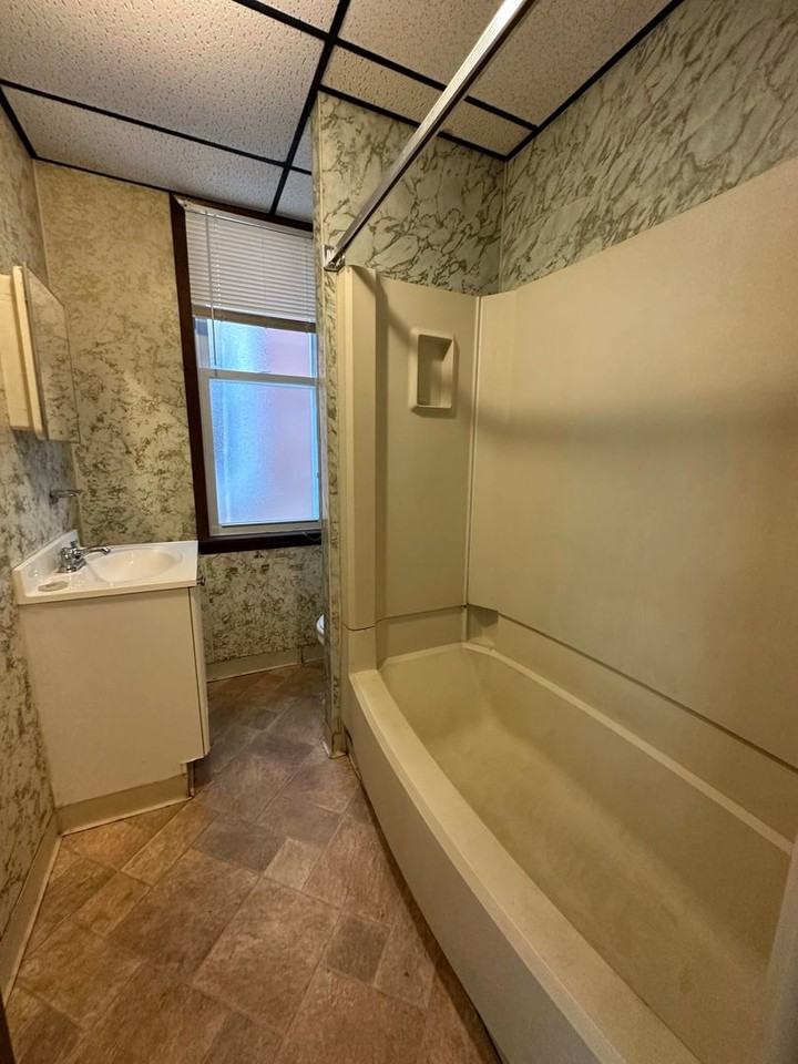 3610 Dawson St #2 - Photo 6 of 7