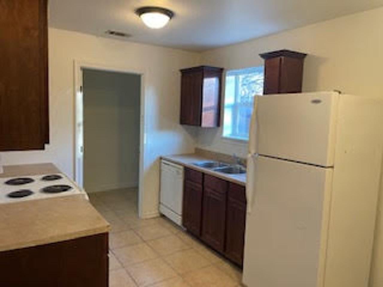 1030 Kight - Photo 2 of 8