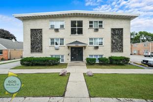 Melrose Park Apts Heat & Parking Included! Quiet Building! - Photo 1 of 1