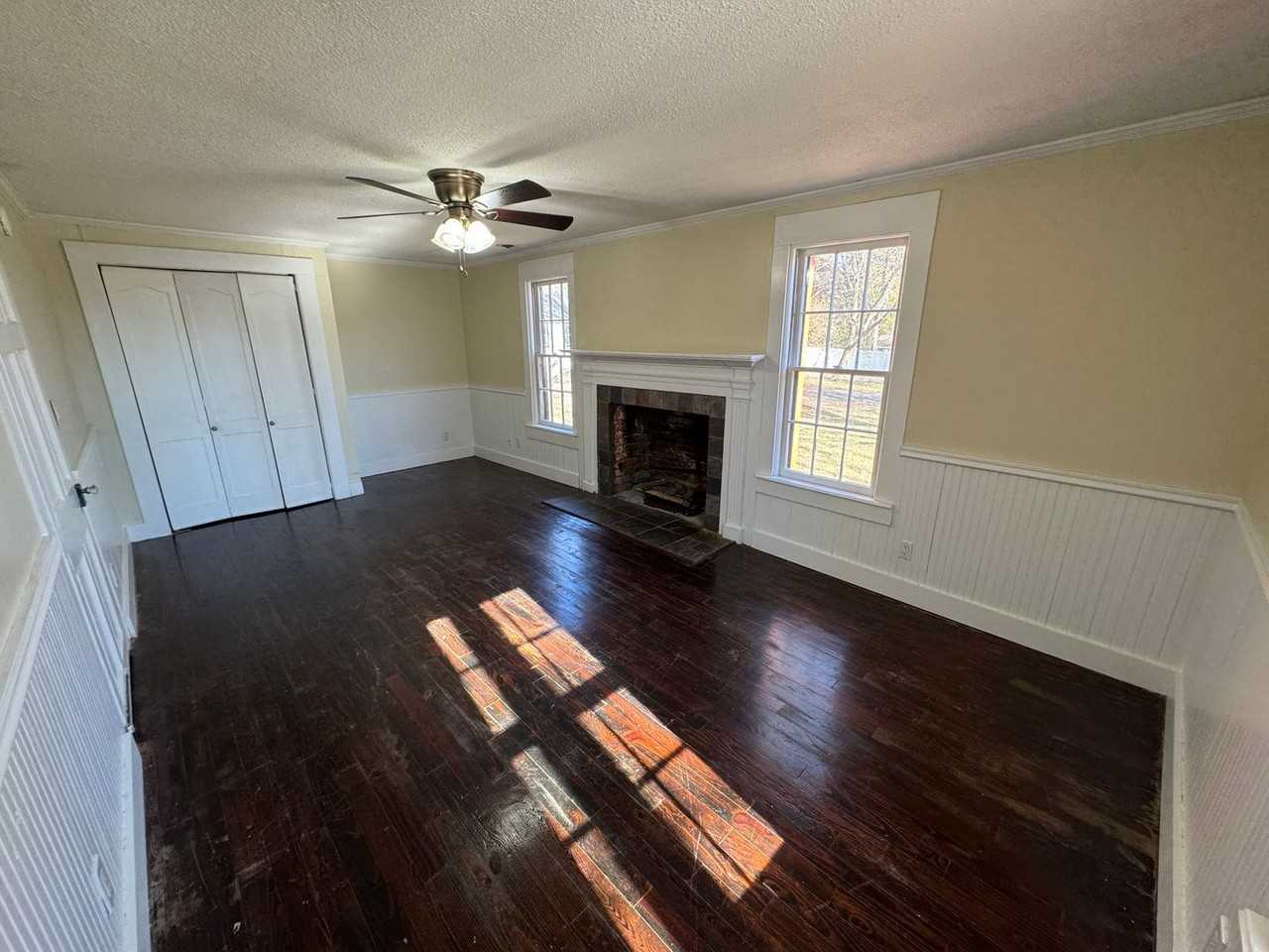 648 Island Ford Rd - Photo 3 of 17