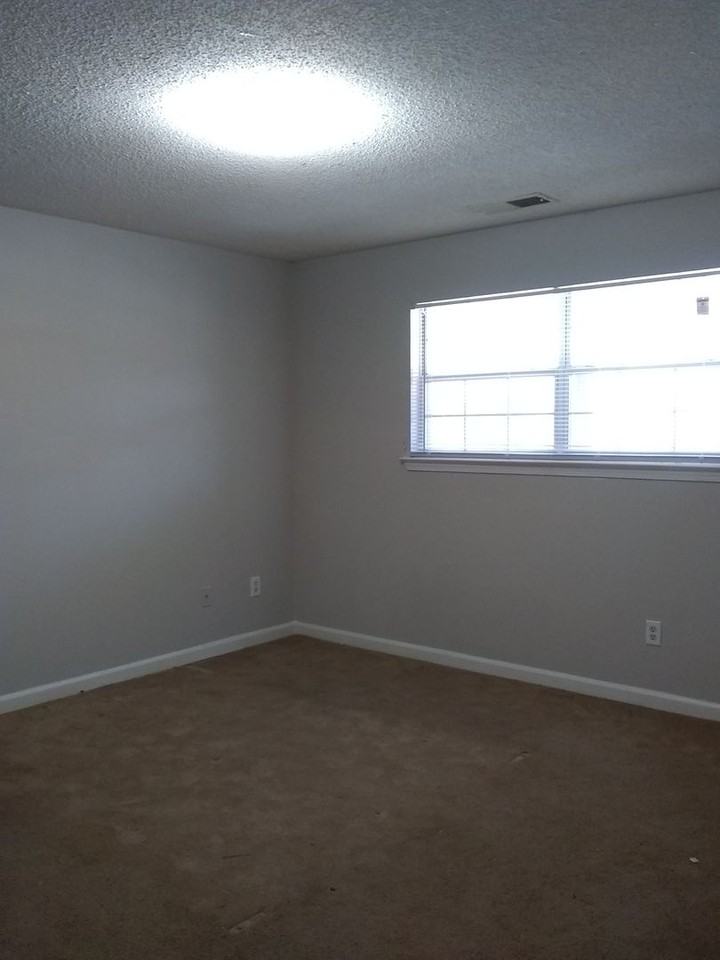 Autumn Brook Terrace Apartments - Photo 5 of 6