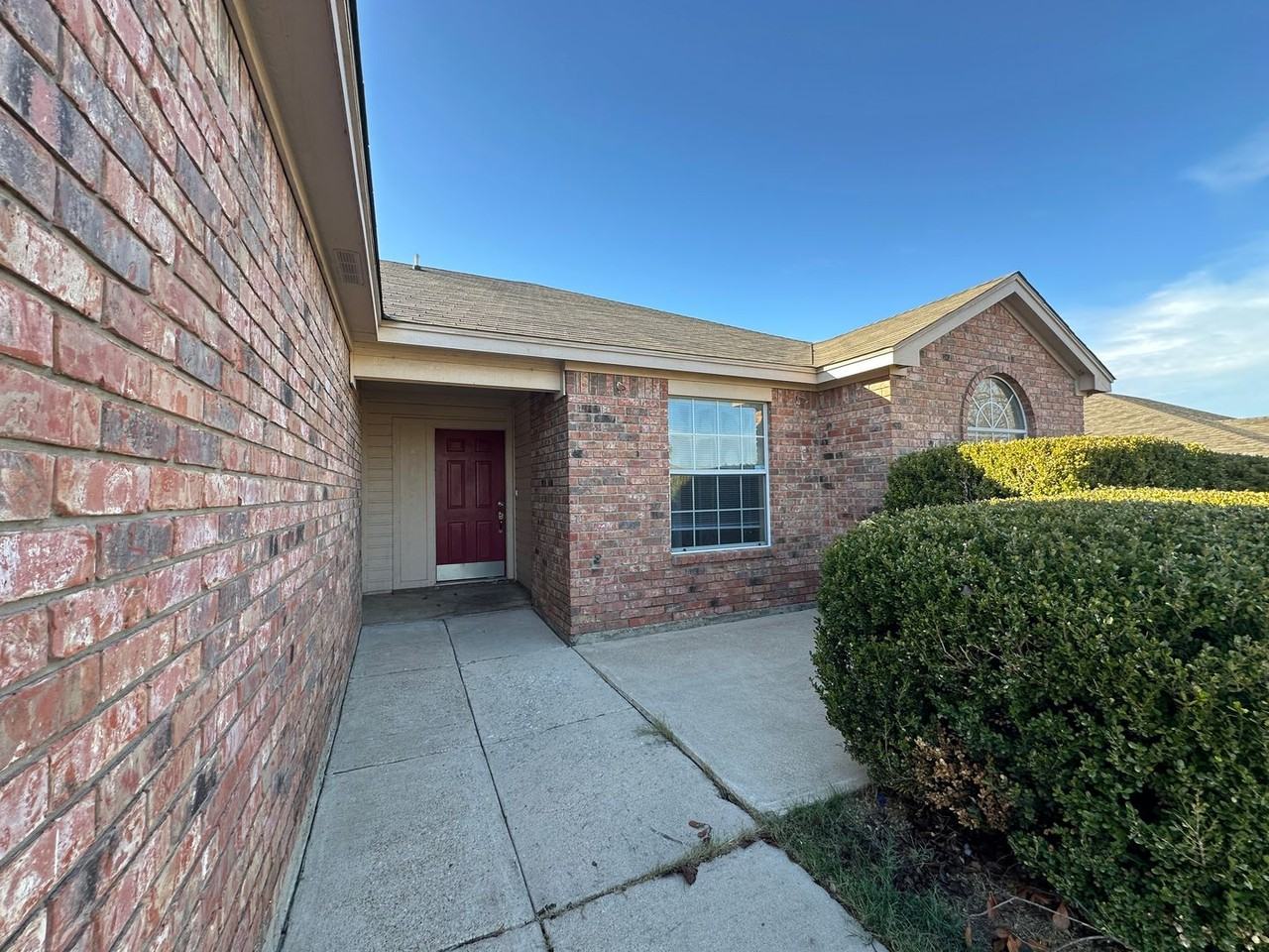 3011 O W Curry Dr - Photo 2 of 34