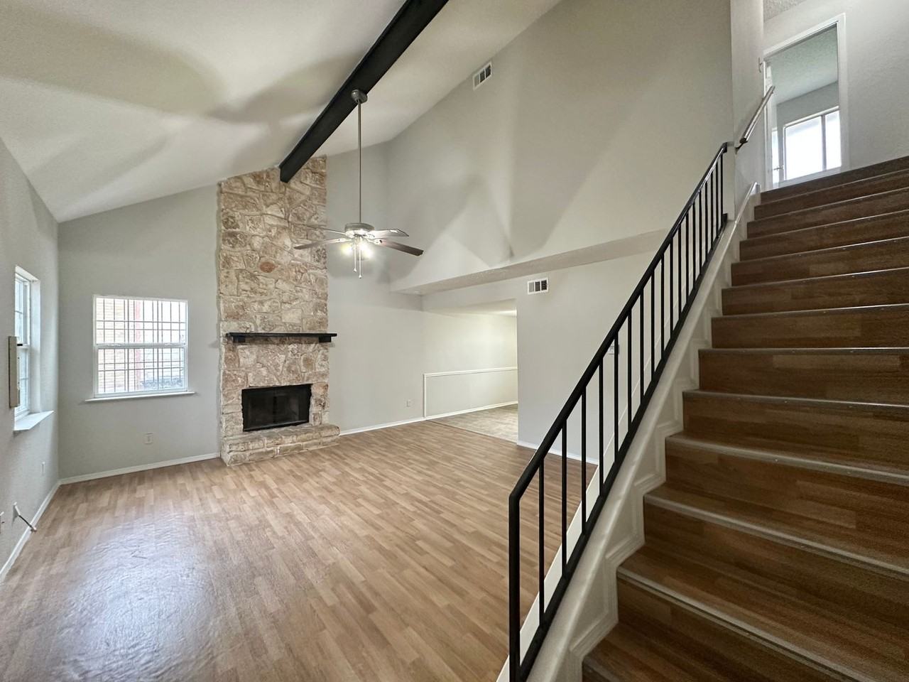 1219 Royal Crest Dr - Photo 2 of 24