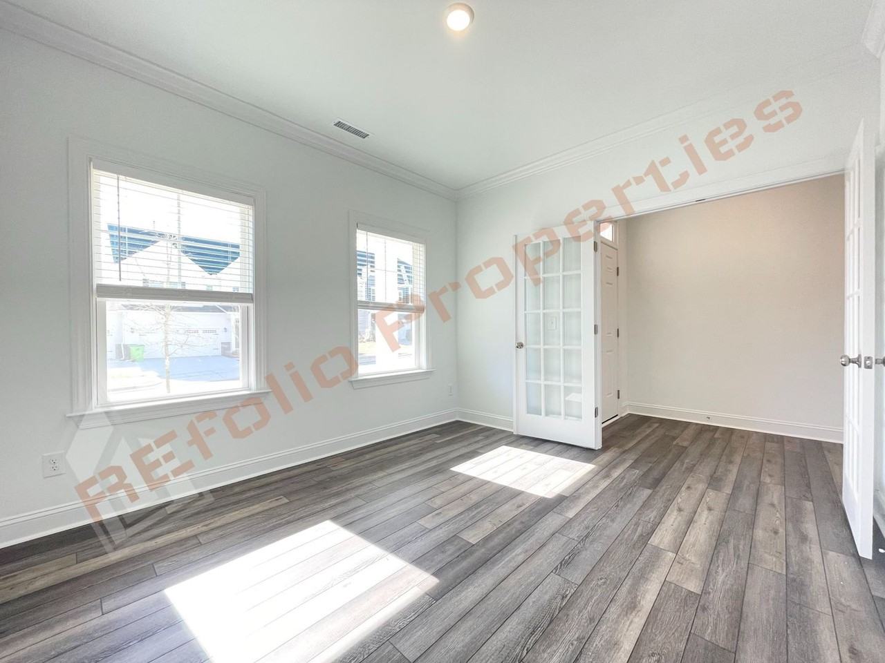 709 Hardin Hill Ln - Photo 4 of 48