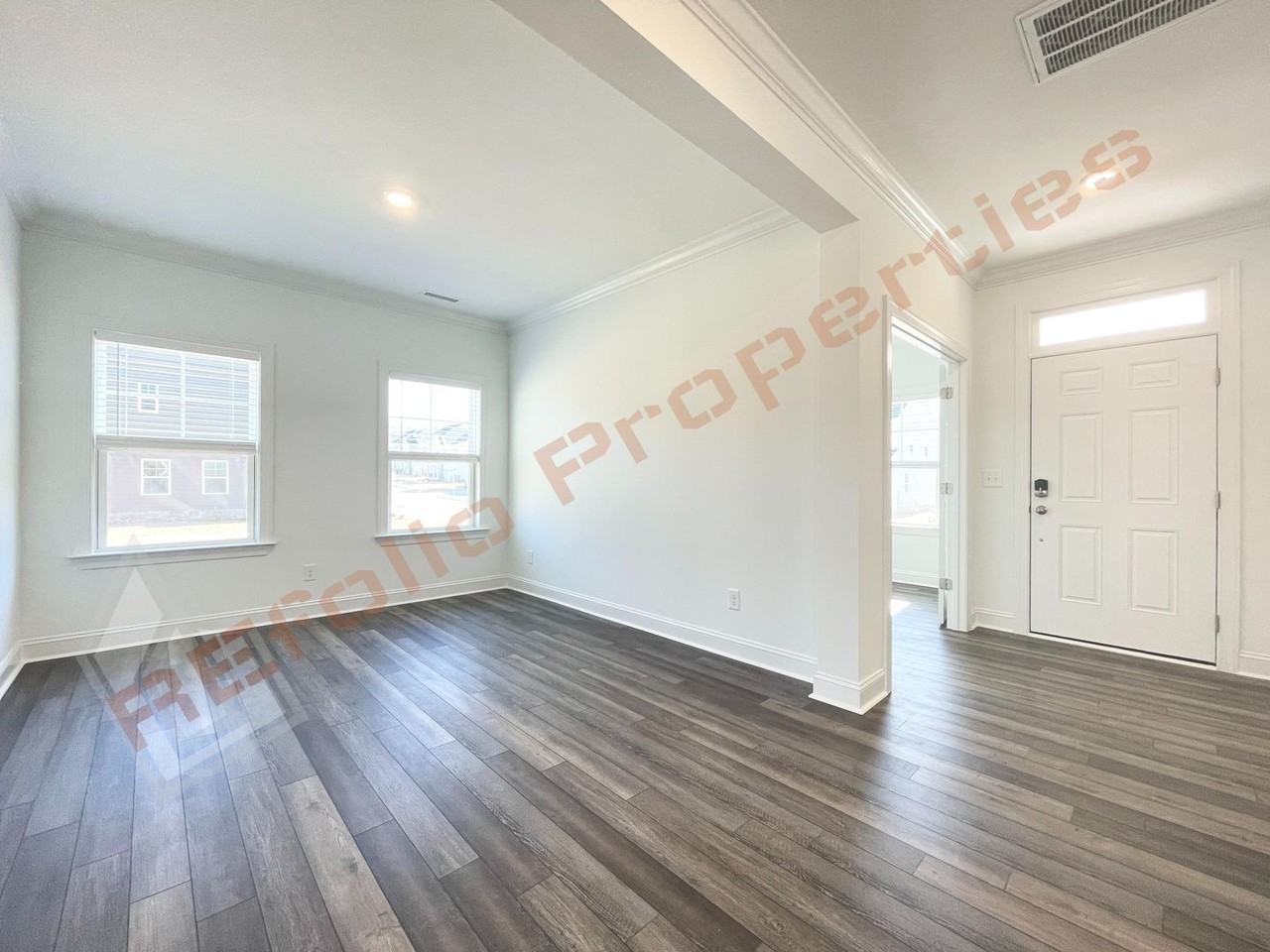 709 Hardin Hill Ln - Photo 5 of 48