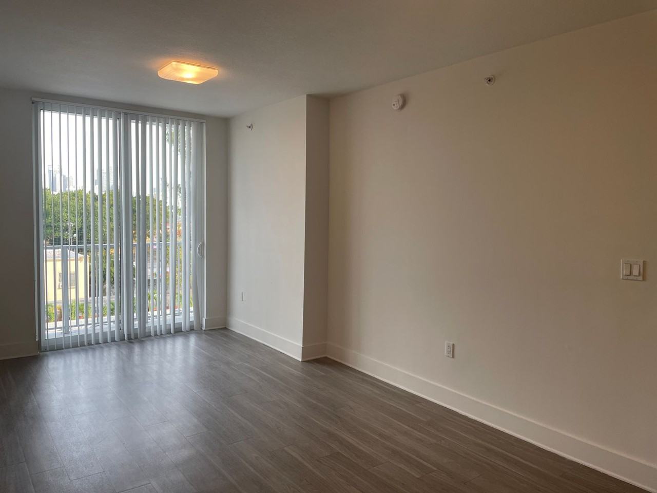 401 SW 17 th Ave, Miami, 33135 - Photo 7 of 33