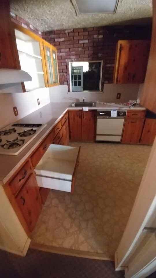 1123 Mitchell Rd - Photo 5 of 7