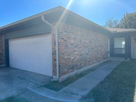 8318 Nw 8th St - Photo 1 of 1