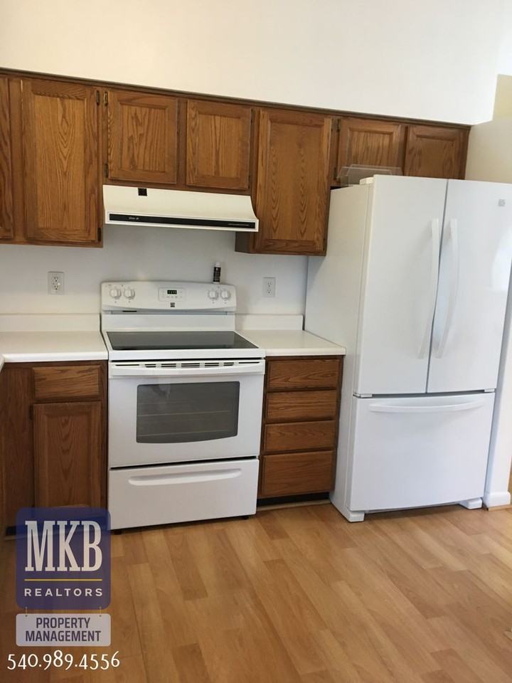 7847 Forest Edge Dr - Photo 7 of 22