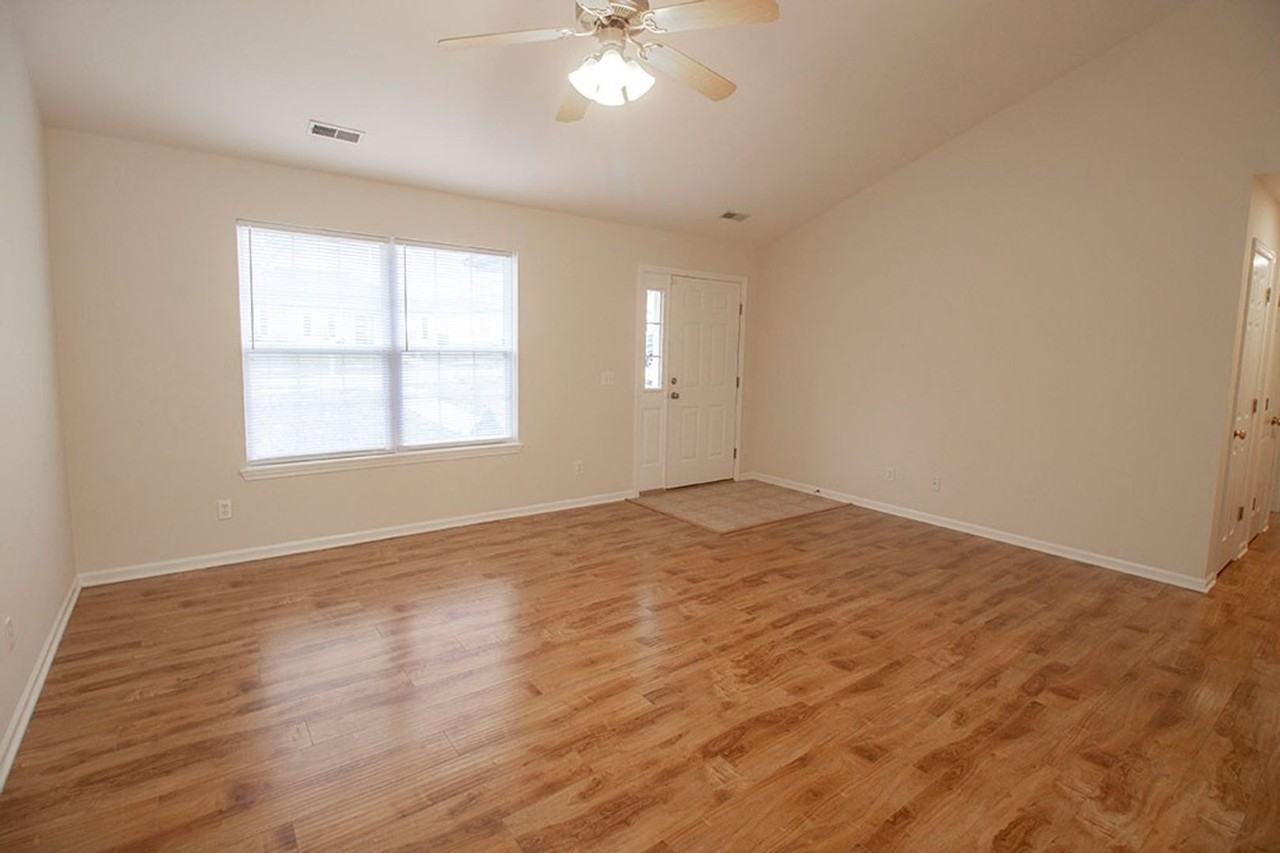 1920 Harmony St - Photo 5 of 35