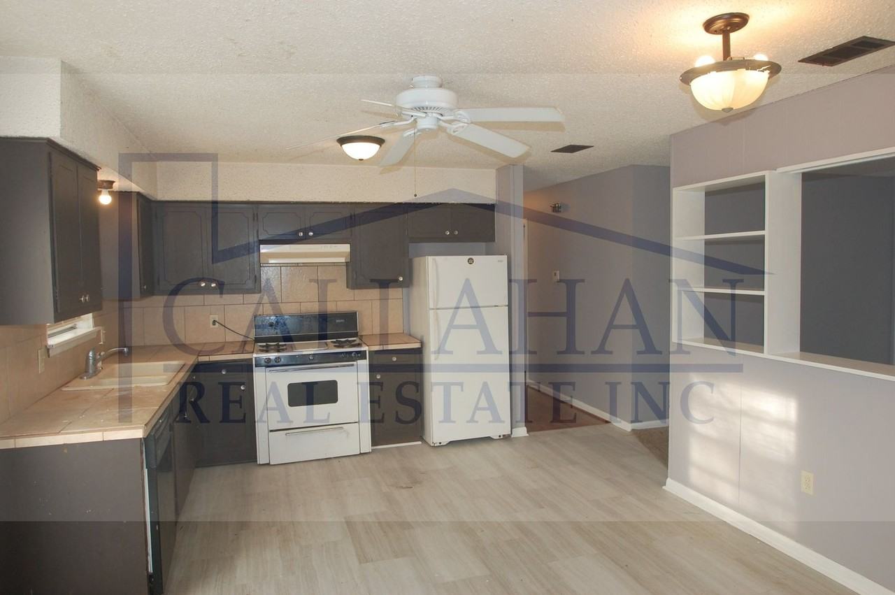 7818 Pinto Trl - Photo 2 of 23