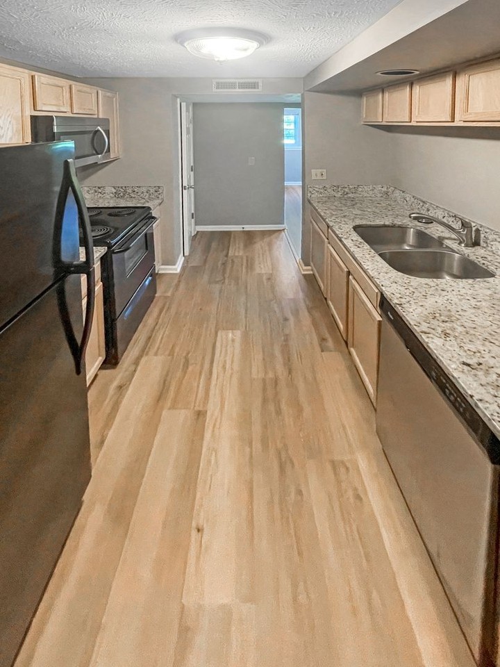 9389 Horse Castle Ct #702 - Photo 3 of 10