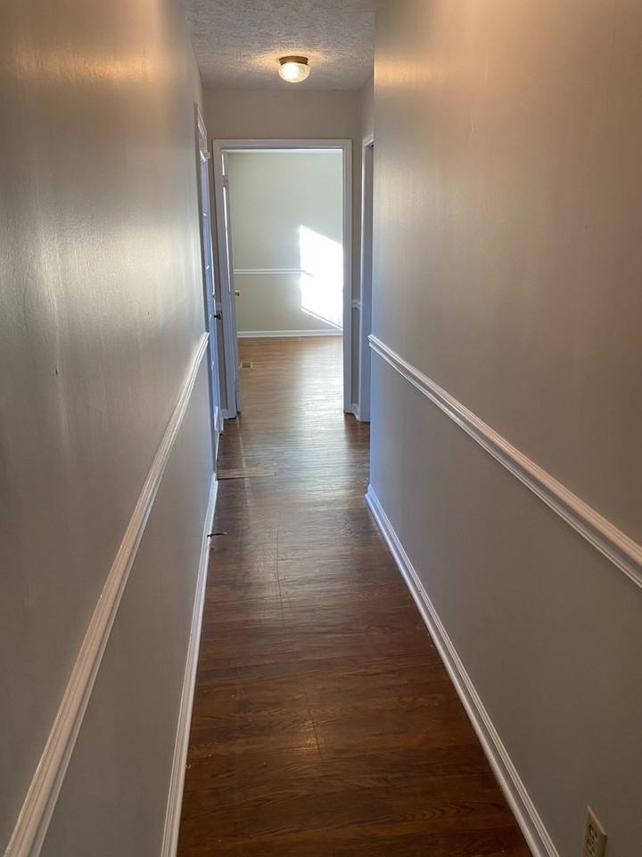 1223 Church Ave Se - Photo 6 of 12