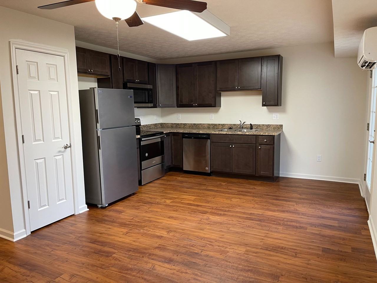 2861 Congers Creek Rd #1 - Photo 2 of 12