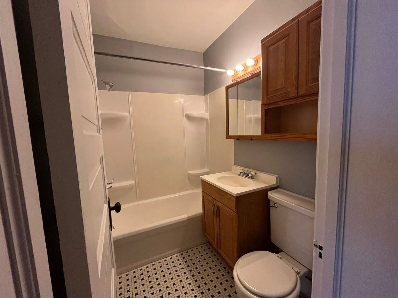 1830 N. Oakland Ave. - Photo 6 of 16
