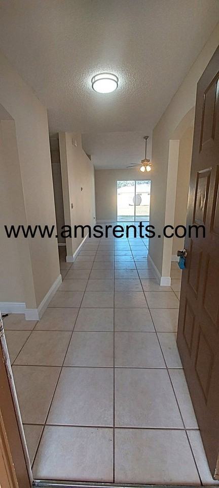 1080 Hali Ridge Ct - Photo 4 of 24