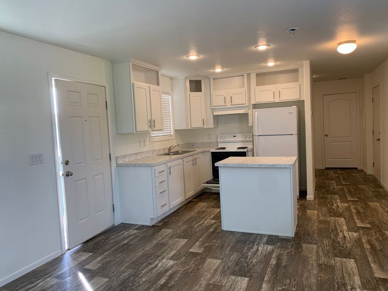 Lone Mountain - Photo 3 of 22