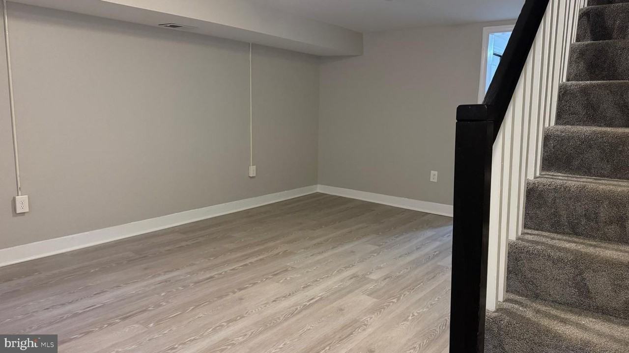 2707 Mura St - Photo 5 of 12