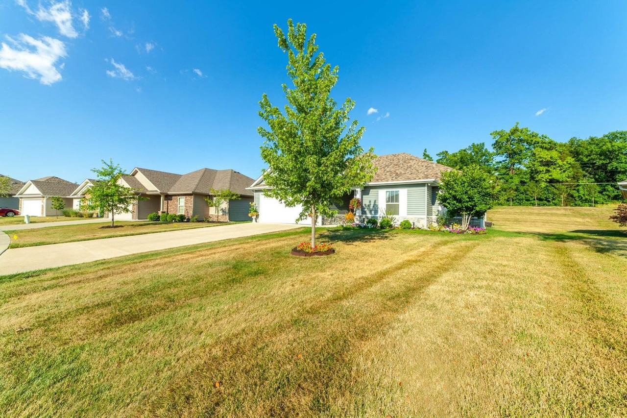 2308 Mace Dr - Photo 2 of 24