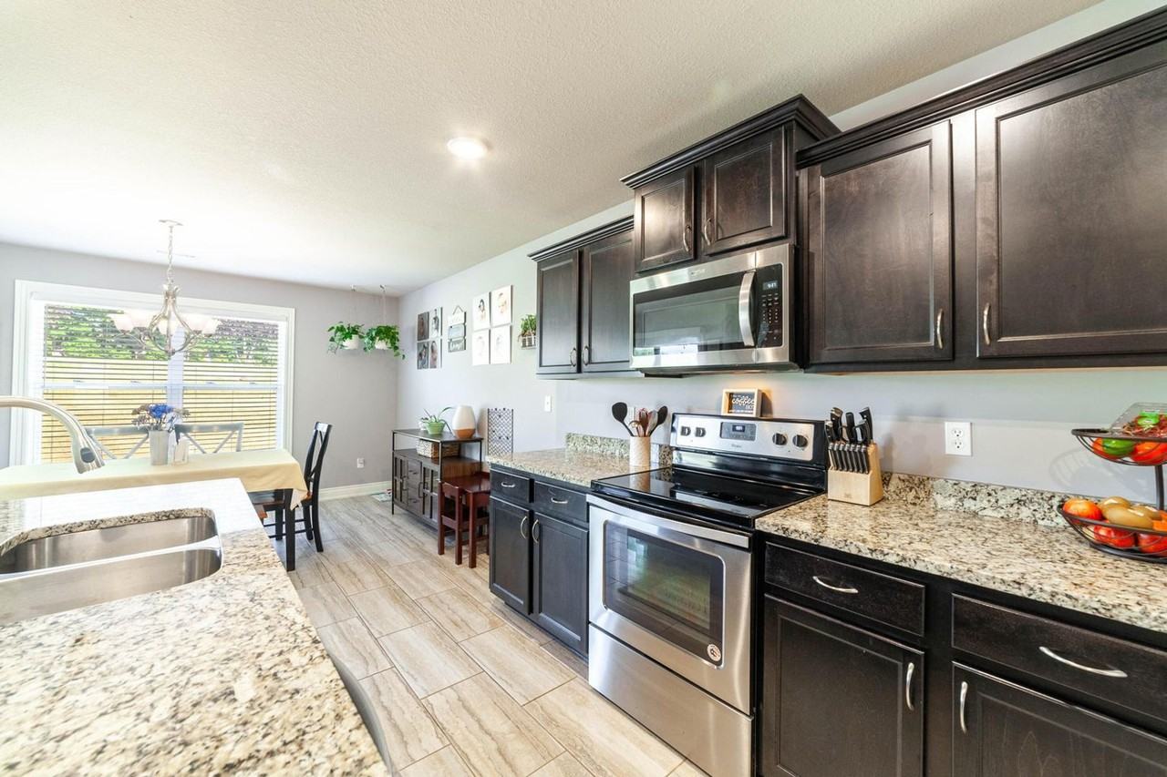 2308 Mace Dr - Photo 6 of 24