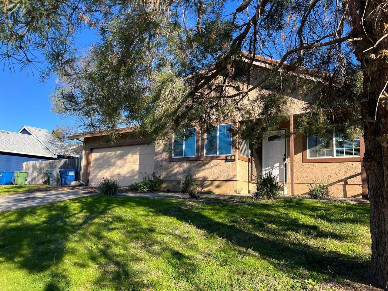 3954 Travona St - Photo 3 of 19